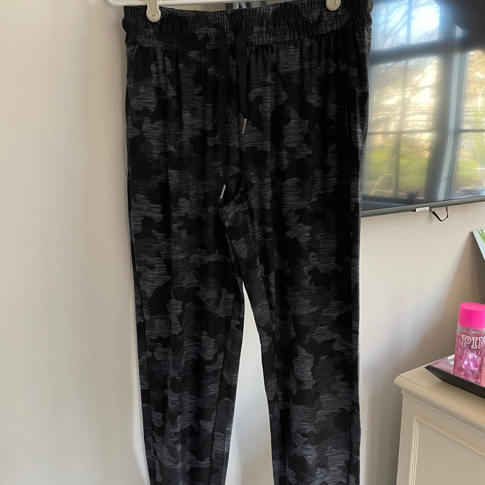 camo sweatpants